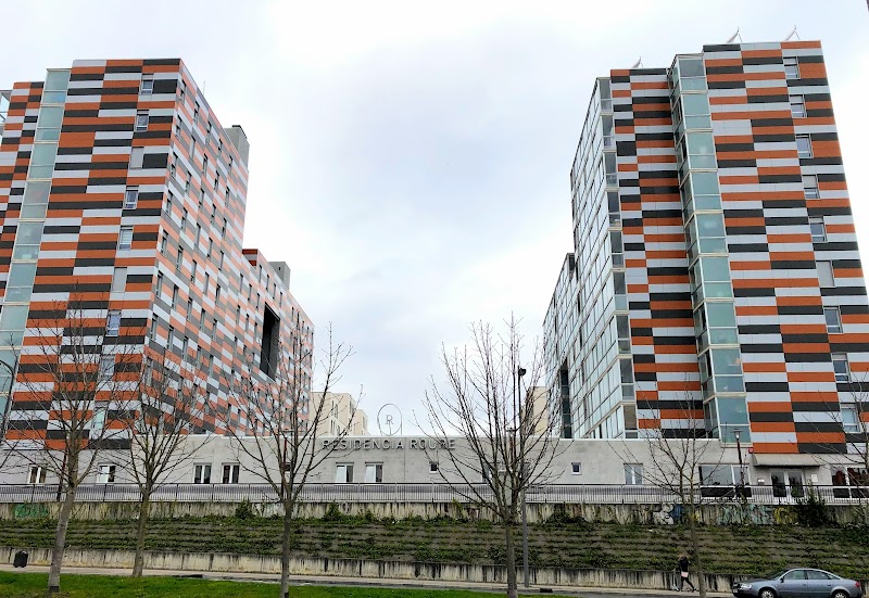 Residencia Roure — foto 1