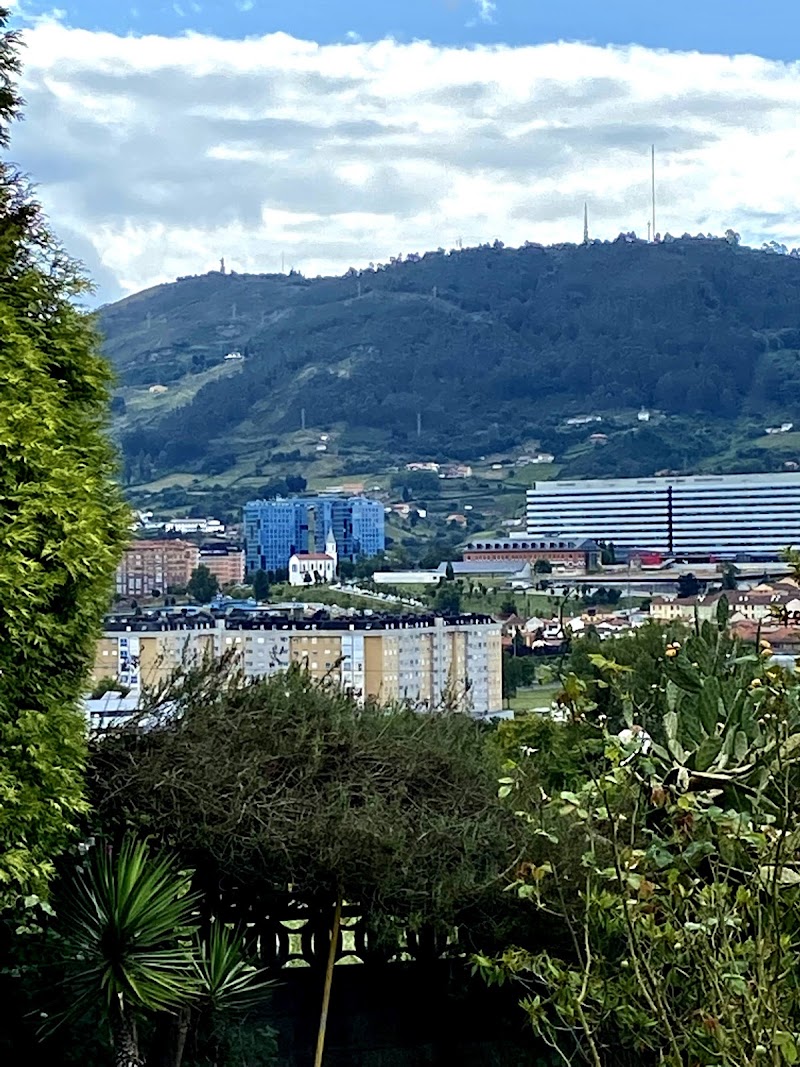 Residencia de Vetusta-Villamiana