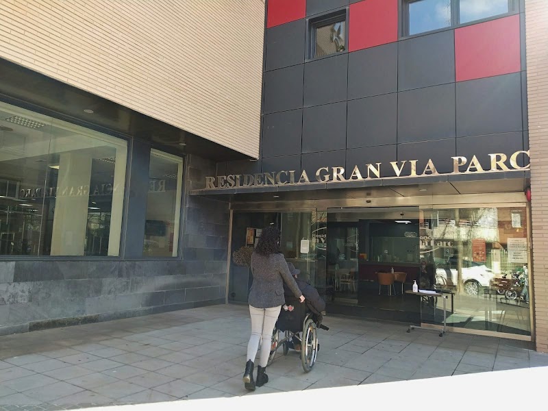 Residència Gran Via Parc — foto 1