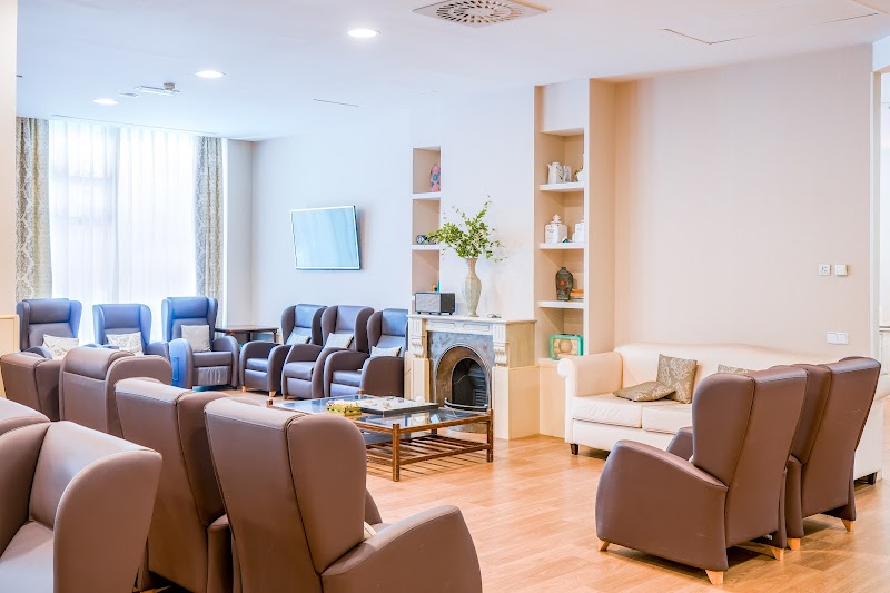 Centro Residencial Sagrada Familia Sanitas Mayores — foto 3