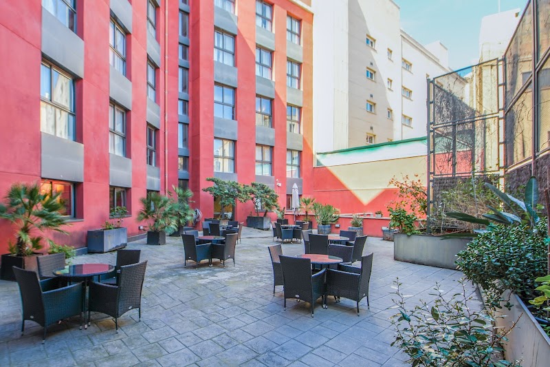 Centro Residencial Sagrada Familia Sanitas Mayores — foto 10