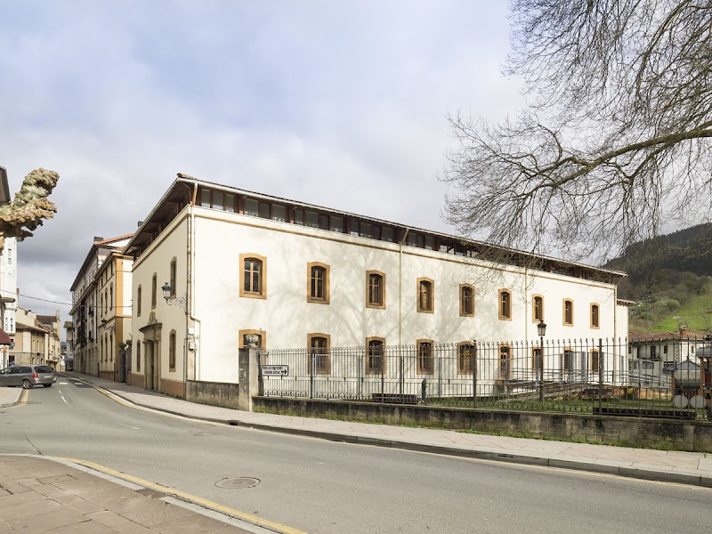 Residencia León Trucios