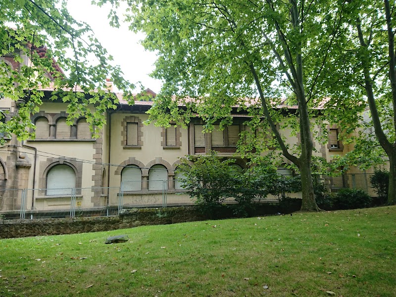 Centro de atención especializada en mayores Fundación Miranda — foto 3