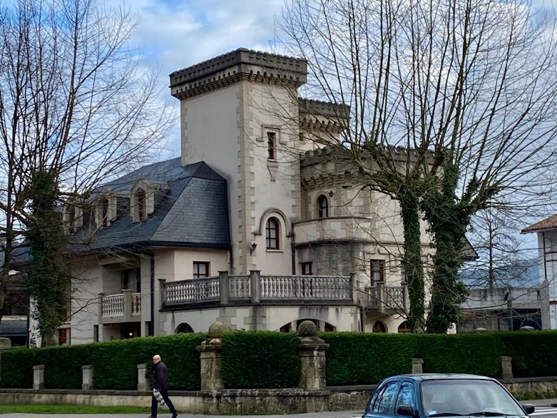 Residencia Torrezuri