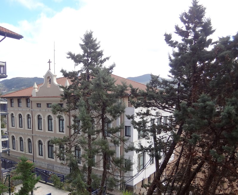 Residencia Geure Etxea Santo Hospital y Asilo de la Caridad — foto 3