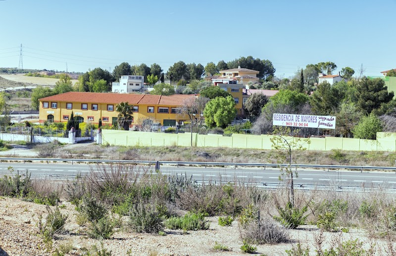 Residencia Sagrada Familia — foto 2