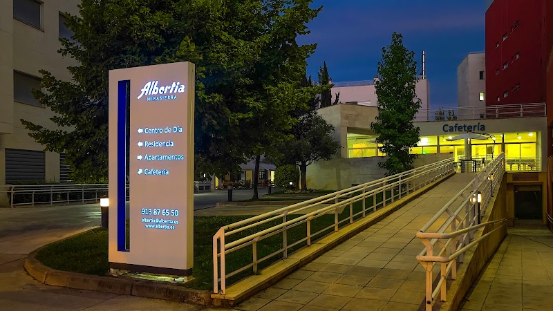 Residencia y Apartamentos para Mayores Mirasierra — foto 5