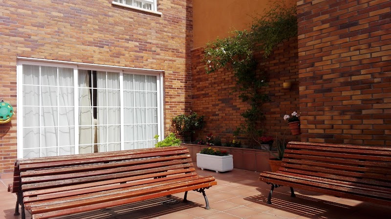 Residencia Justo Dorado — foto 2