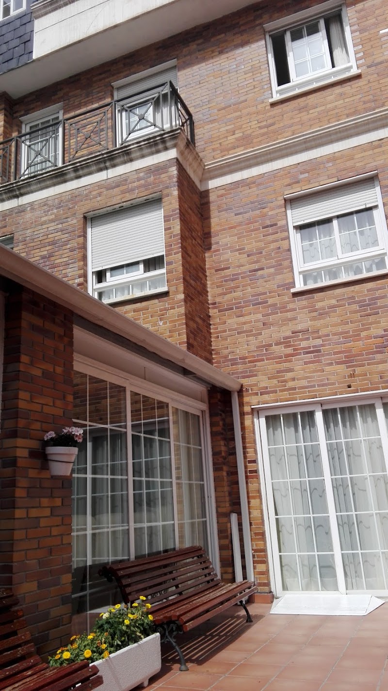 Residencia Justo Dorado — foto 9