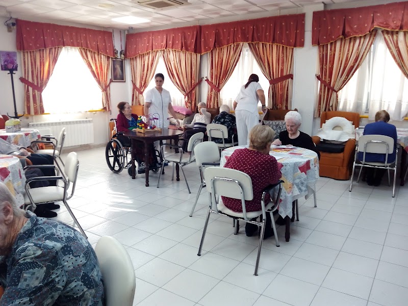 Residencia de 3ª edad - Asociación Rosas del Camino — foto 9