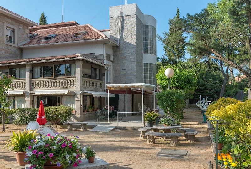 Residencia de ancianos Santa María de los Ángeles — foto 1