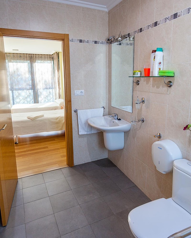 Vivienda comunitaria Santa Marina de Cartelle — foto 2