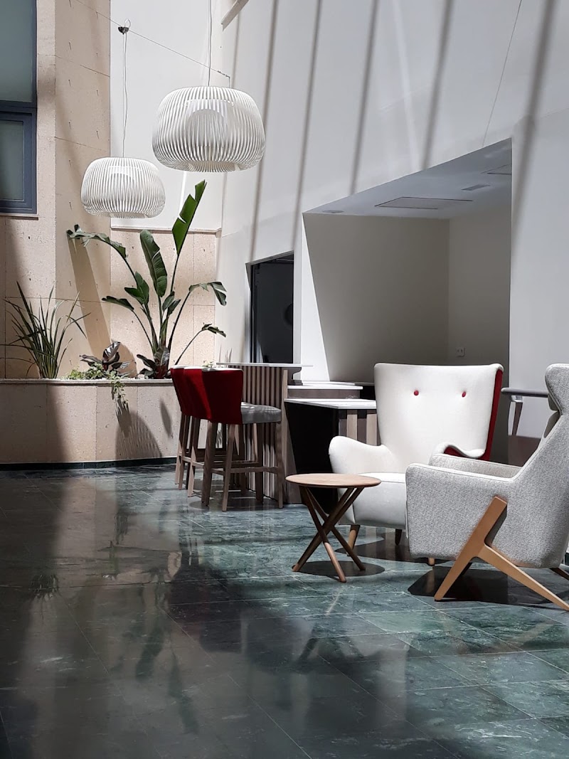 Emera Macarena — foto 7