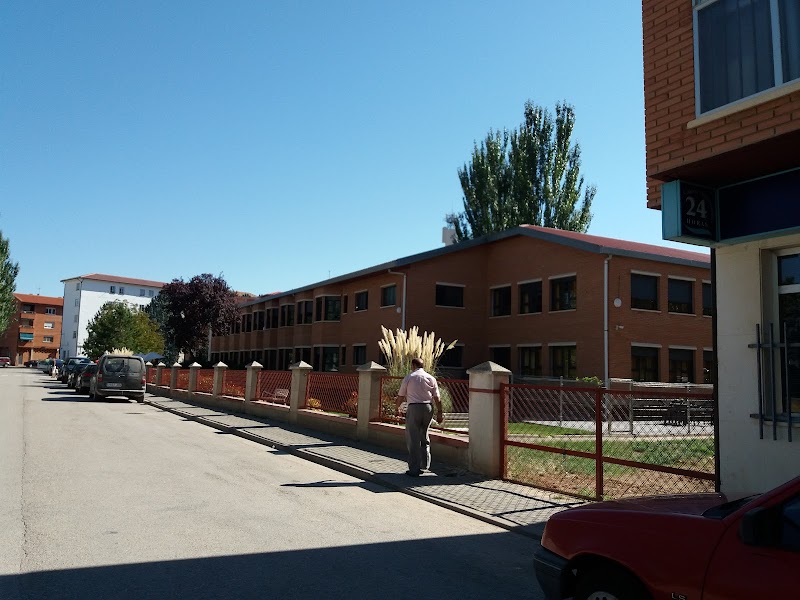 Residencia Sagrada Familia — foto 2