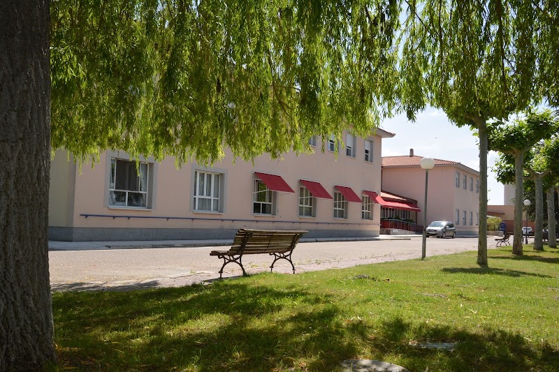 Residencia de personas mayores Villa del Tratado — foto 9