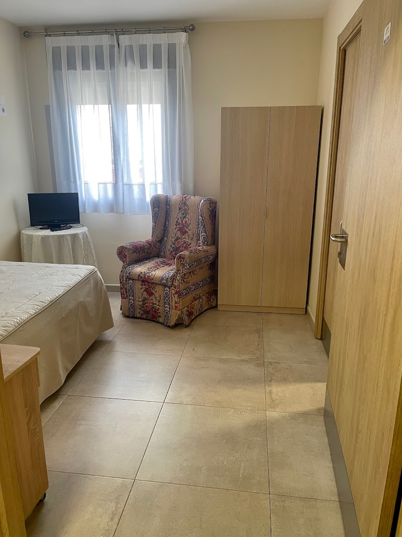 Residencia de ancianos Virgen del Milagro — foto 8