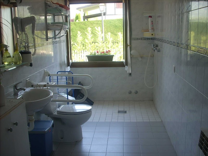 Servicio de atención diurna Residencia Hogar Larrea — foto 3