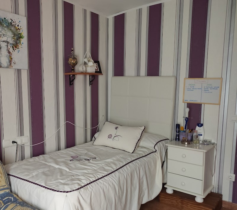 Servicio de atención diurna Residencia Hogar Larrea — foto 10