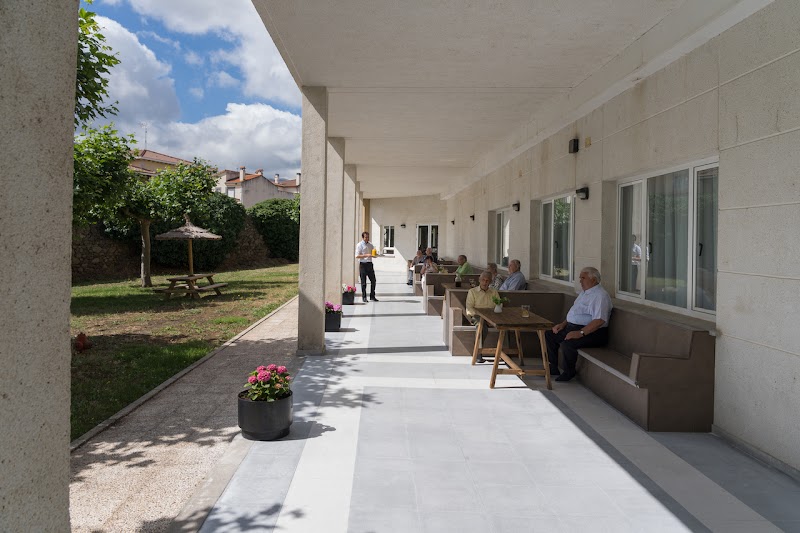 Servicio de estancia diurna Estanque Dorado