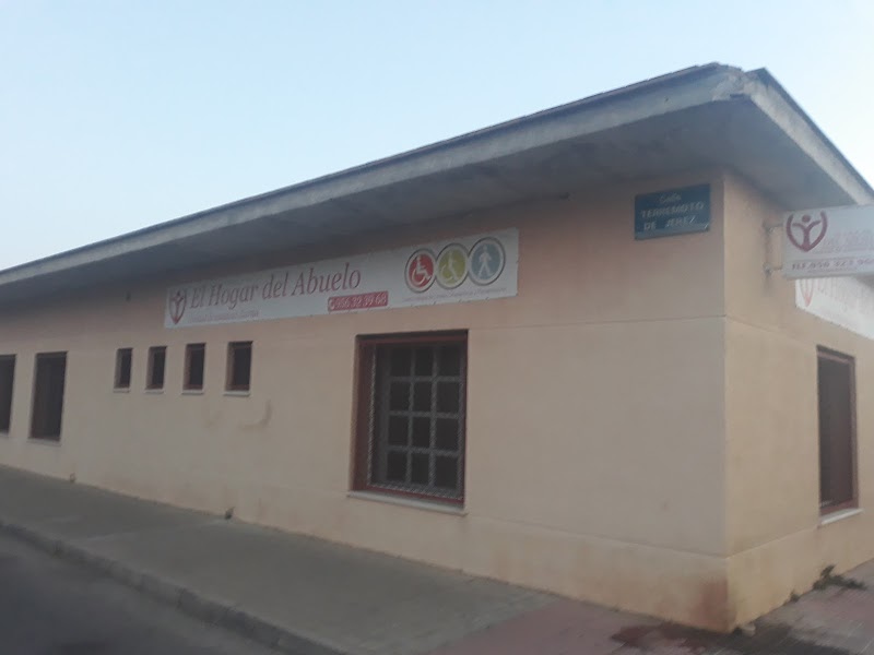 Unidad de estancia diurna El Hogar del Abuelo — foto 9