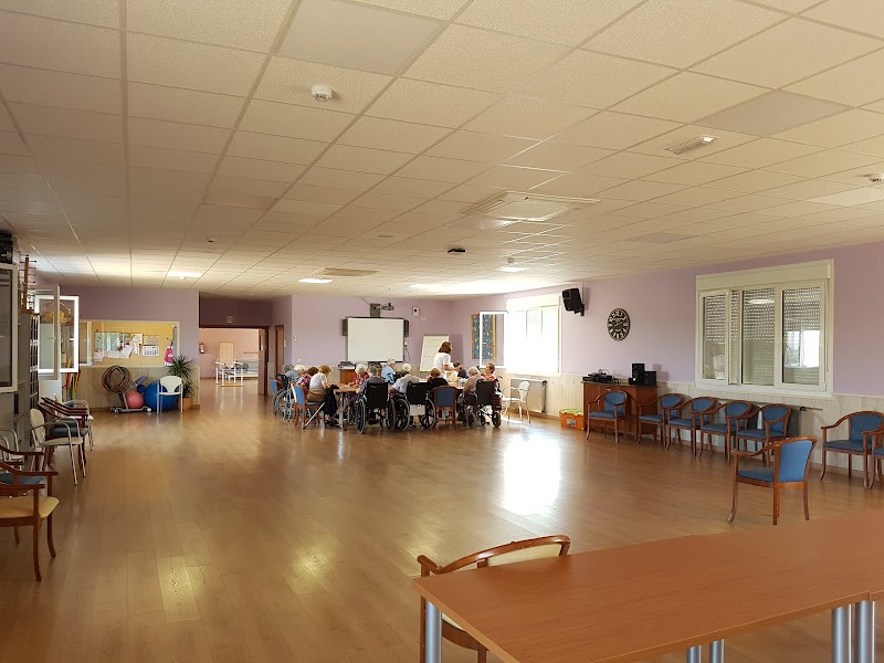 Unidad de estancia diurna Cáxar Residencial — foto 4