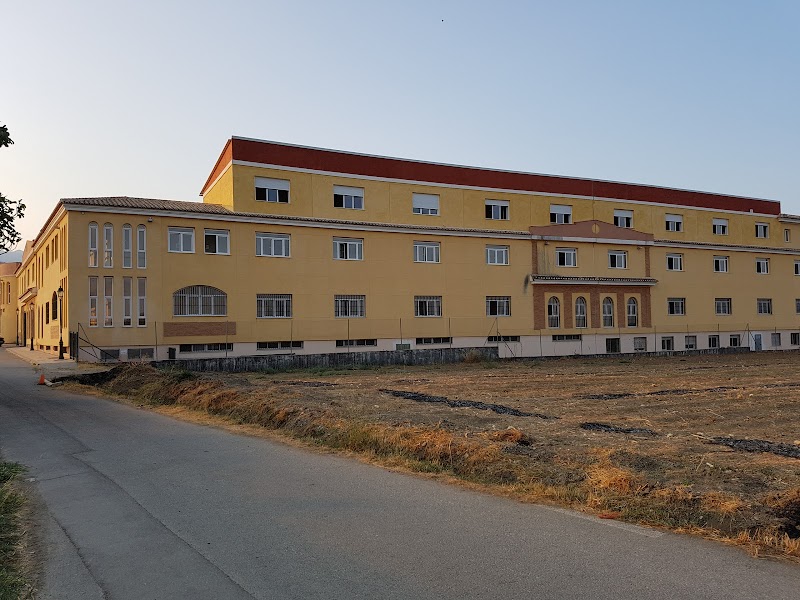 Unidad de estancia diurna Cáxar Residencial — foto 7