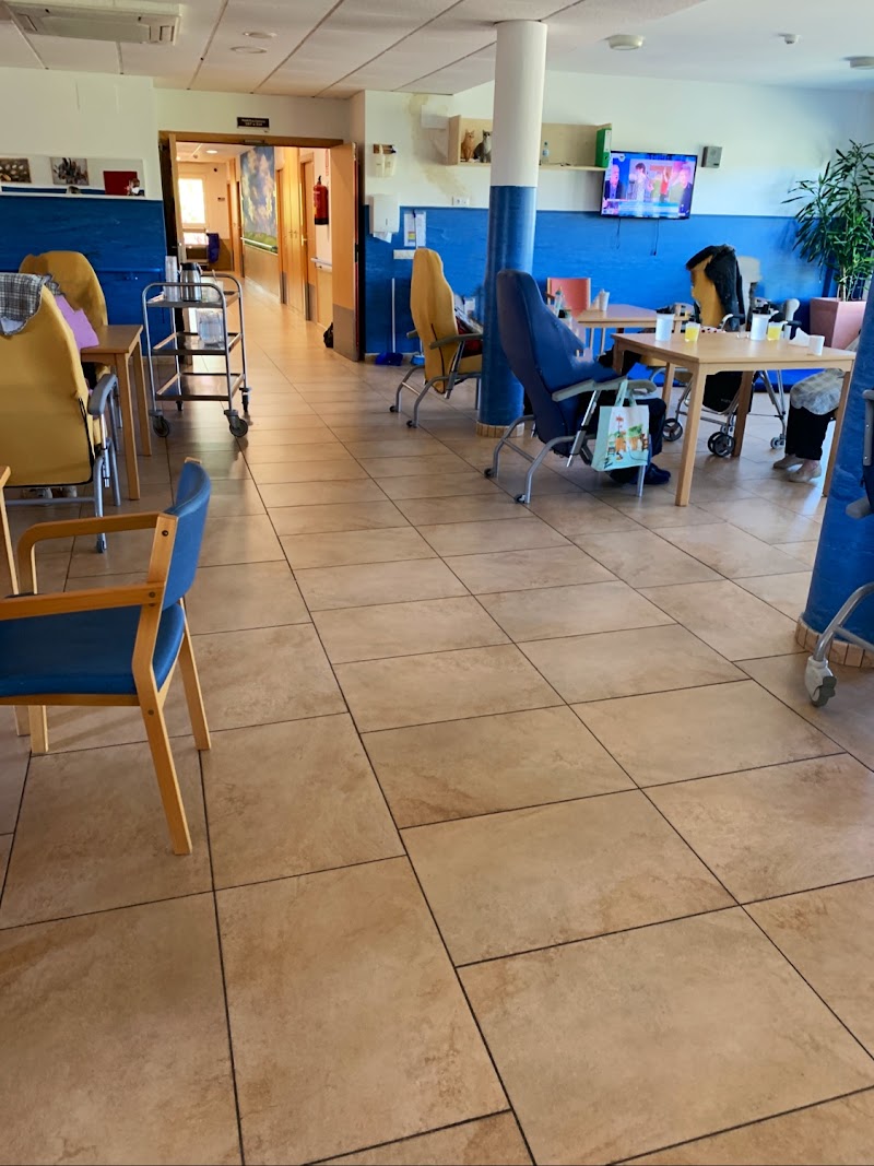 Servicio de estancia diurna Centro de Mayores MIAL Salud